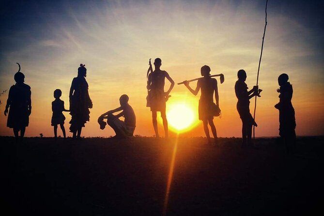 9 days Omo Valley Tribes and Photography Tour - Flying south to Jinka and meeting the Ari community