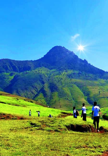 Day Trip To See Monastrys,Amazing landscapes & Animals - Who Should Book This Experience?