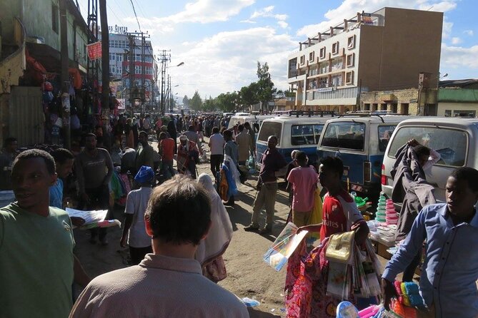 Explore Addis Ababa - Shiro Meda: A Short Stop for Traditional Shopping