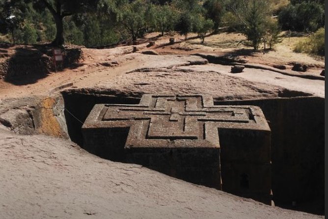 Historical-tour Lalibela Gonder & Bahir Dar - Day 1: Boats and monasteries on Lake Tana