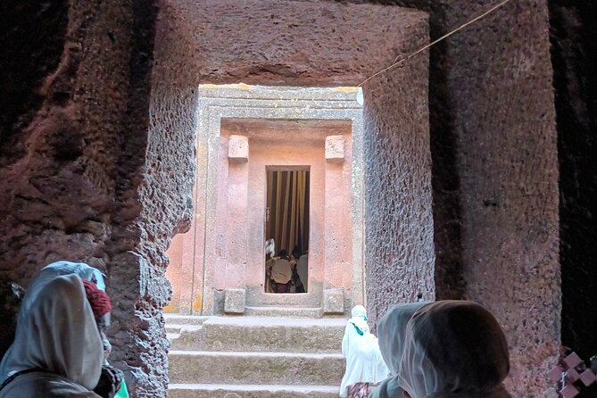 Lalibela Rock Churches Guided Tour - A coffee ceremony and a closer look at town life