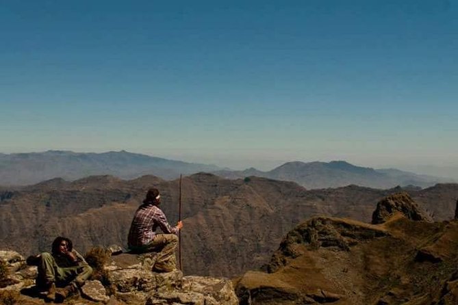 Lasta Mountains: Highland Eco Trekking Tour in Lalibela - Asheten Maryam and its cave church