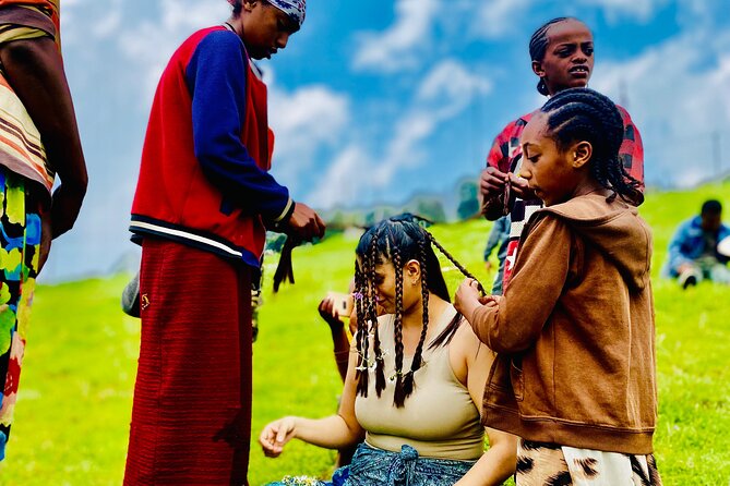 Private Half Day Guided tour in Addis Ababa New Flower - Patriots Square and the Road to Merkato