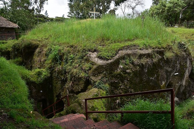 Rock Hewn Churches of Adadi Maryam, Tiya Stele & Melka Kunture - Melka Kunture and Ethiopia’s Paleolithic past