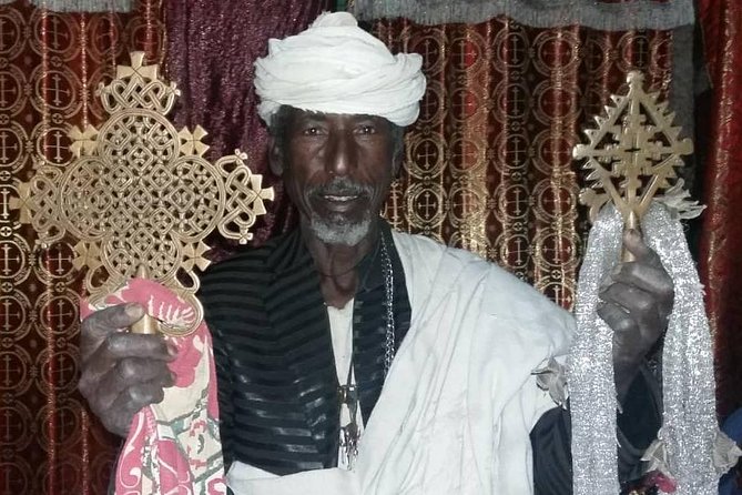 Tour 11 monolithic rock churches & museum in Lalibela & cave church with mummies - Lunch, the southeastern cluster, and St. George