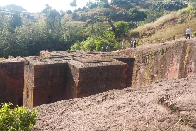 Tour 11 monolithic rock churches & museum in Lalibela & cave church with mummies - Is $355 a fair price?